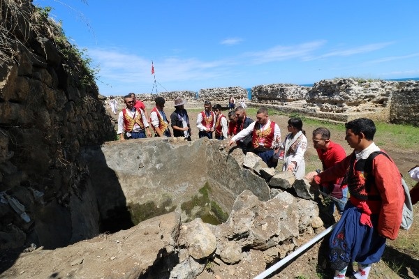 Akçaabat’ta festival kapsamında kültür gezisi yapıldı. Foto Haber 4