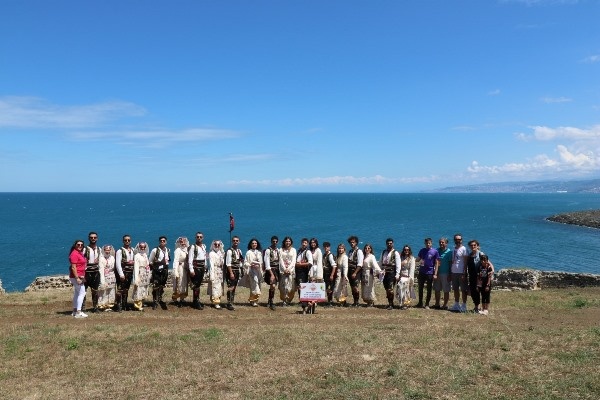 Akçaabat’ta festival kapsamında kültür gezisi yapıldı. Foto Haber 6