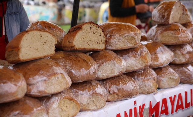 2 asırdır düzenlenen yayla şenliğine Şenol Güneş de katıldı 8