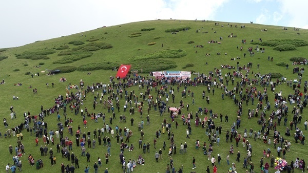 Trabzon Sis Dağında muhteşem festival. Foto Galeri 10