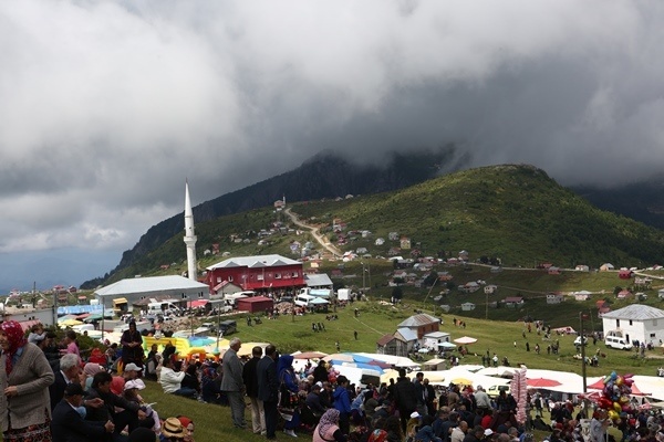 Trabzon Sis Dağında muhteşem festival. Foto Galeri 14