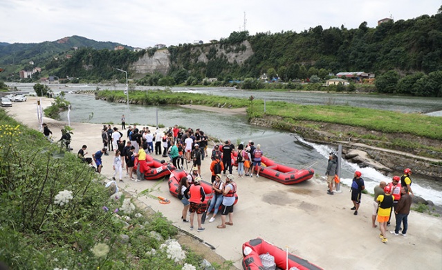 Rize'de ülkeler arası rafting yarışması yapıldı. Foto Haber 4