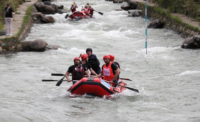 Rize'de ülkeler arası rafting yarışması yapıldı. Foto Haber 6