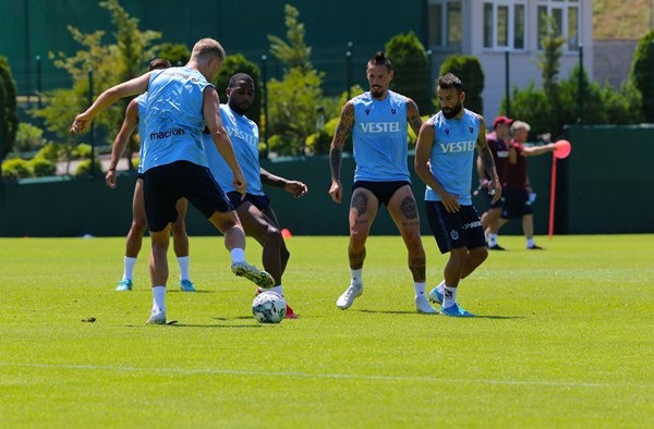 Trabzonspor Süper Kupa Finali'nde karşılaşacağı Sivasspor müsabakasına hazırlanıyor 20