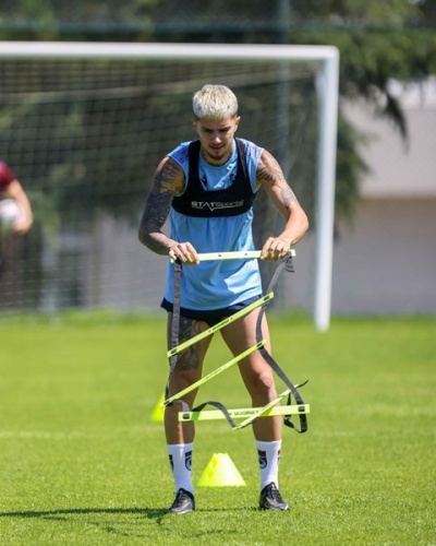 Trabzonspor Süper Kupa Finali'nde karşılaşacağı Sivasspor müsabakasına hazırlanıyor 12