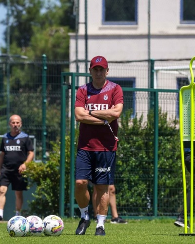 Trabzonspor Süper Kupa Finali'nde karşılaşacağı Sivasspor müsabakasına hazırlanıyor 19