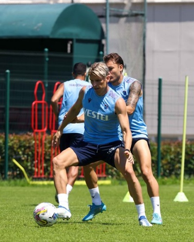 Trabzonspor Süper Kupa Finali'nde karşılaşacağı Sivasspor müsabakasına hazırlanıyor 24