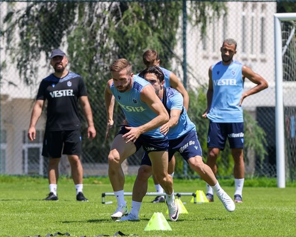 Trabzonspor Süper Kupa Finali'nde karşılaşacağı Sivasspor müsabakasına hazırlanıyor 31