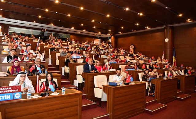 Uluslararası horon festivali coşkulu başladı. 28 Temmuz 2022 7