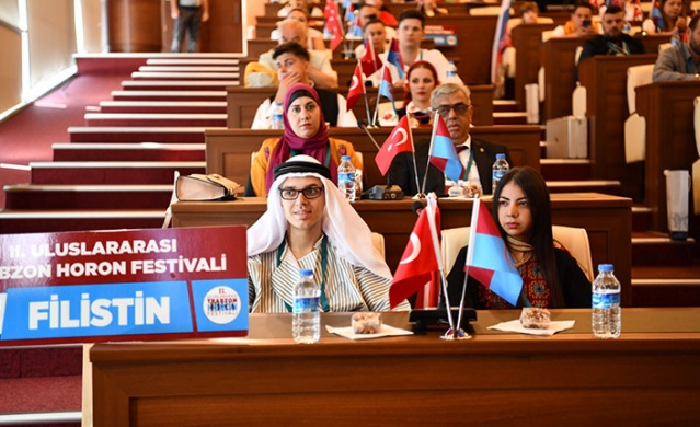Uluslararası horon festivali coşkulu başladı. 28 Temmuz 2022 9