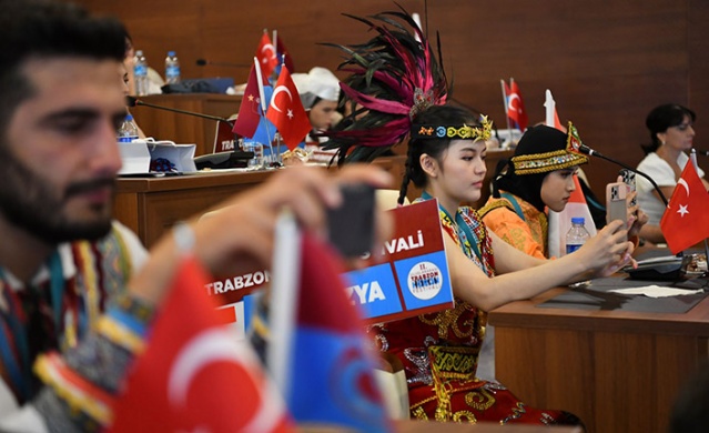 Uluslararası horon festivali coşkulu başladı. 28 Temmuz 2022 4