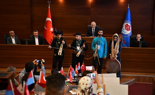 Uluslararası horon festivali coşkulu başladı. 28 Temmuz 2022 5