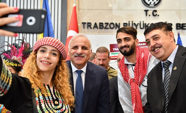 Uluslararası horon festivali coşkulu başladı. 28 Temmuz 2022 12