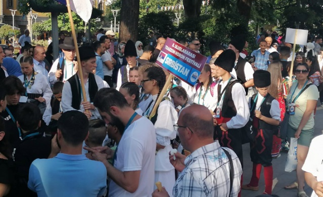 Trabzon'da horon festivali renkli görüntülerle başladı. 15 Eylül 2022 7