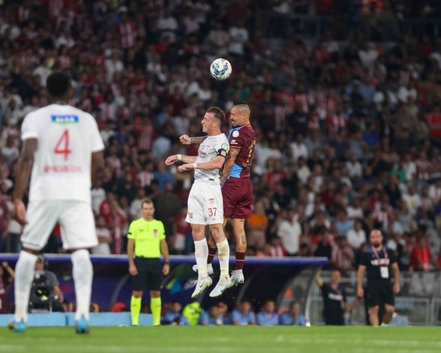 Trabzonspor - Sivasspor maçından kareler. Foto Haber 35