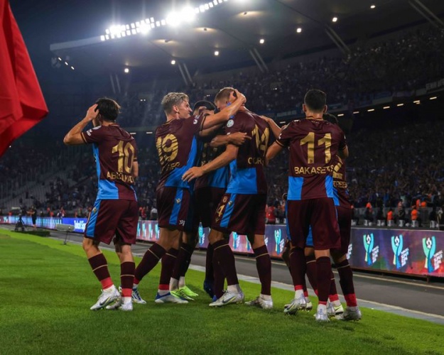 Trabzonspor - Sivasspor maçından kareler. Foto Haber 40