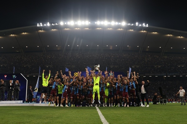 Trabzonspor - Sivasspor maçından kareler. Foto Haber 3