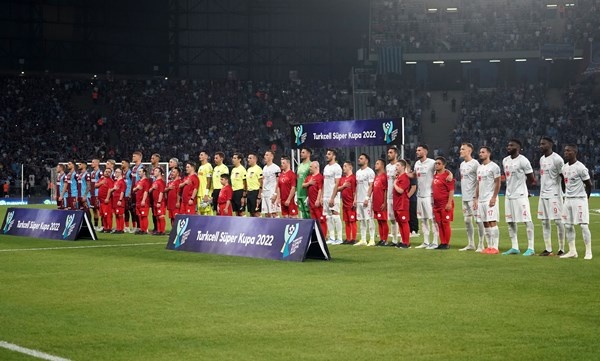 Trabzonspor - Sivasspor maçından kareler. Foto Haber 44