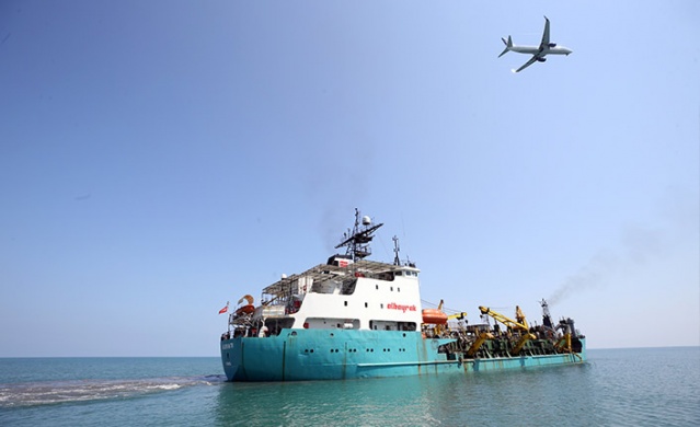 Trabzon Limanı'nda 30 yıl sonra yapılan dip taramasında 100 ton çöp çıktı. Foto Haber 2