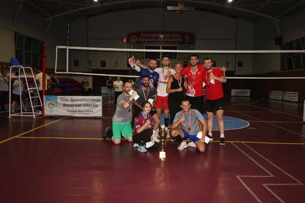 Akçaabat’ta voleybol turnuvası sona erdi. Foto Haber 2