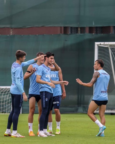 Trabzonspor   Lig'in ilk haftasında karşılaşacağı İstanbulspor maçı hazırlıklarını tamamladı. Foto Haber - 4 Ağustos 2022 6