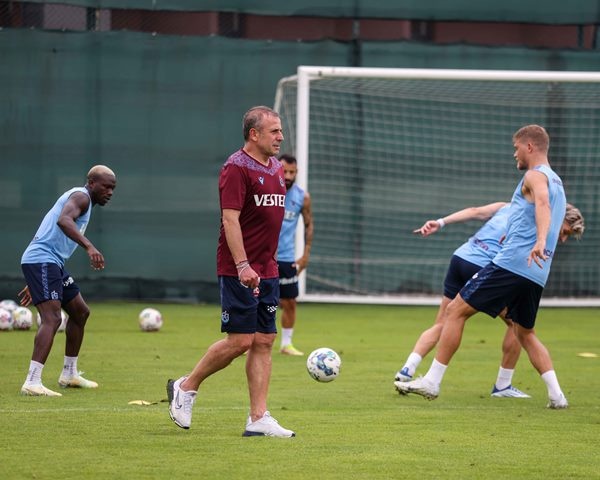 Trabzonspor   Lig'in ilk haftasında karşılaşacağı İstanbulspor maçı hazırlıklarını tamamladı. Foto Haber - 4 Ağustos 2022 31