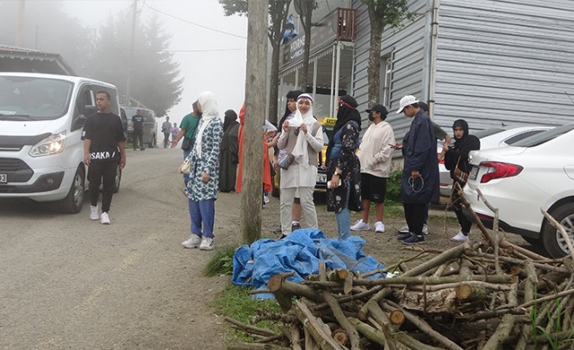 Arap turistler Trabzon'da en çok yaylaları tercih ediyor. Foto Haber 5
