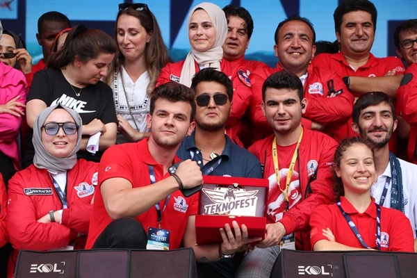 TEKNOFEST KARADENİZ Trabzon'da ödül töreni düzenlendi. Foto Haber 7