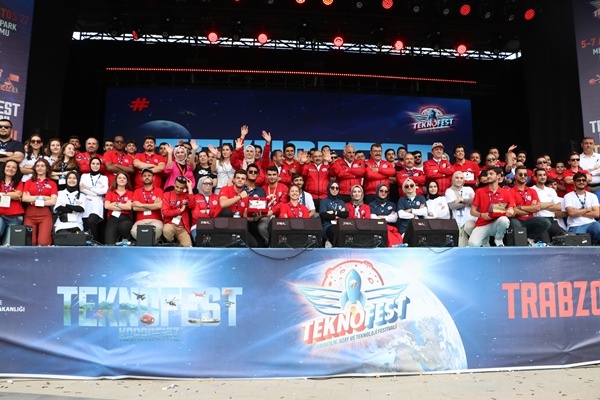 TEKNOFEST KARADENİZ Trabzon'da ödül töreni düzenlendi. Foto Haber 8