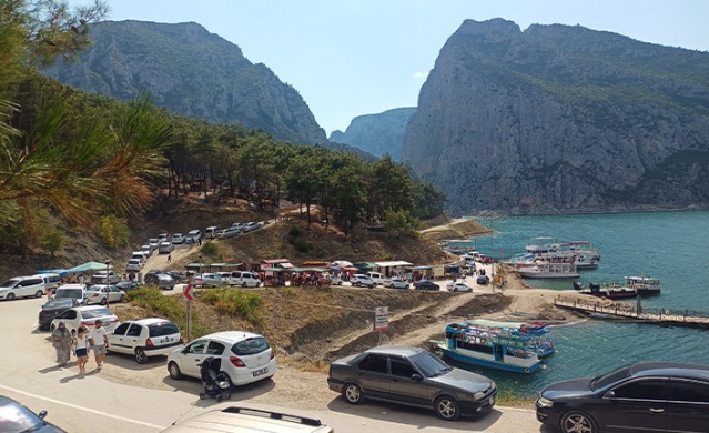 Şahinkaya Kanyonu'na ziyaretçi akını. Foto Haber 8