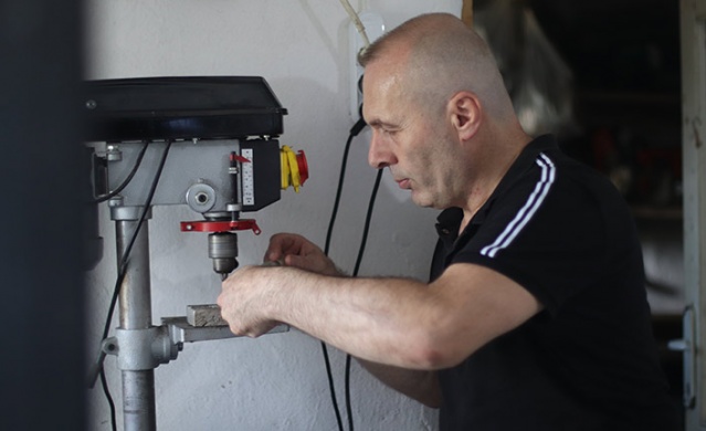 4 milimetrelik bıçak yaptı, Guinness'e girmek istiyor. Foto Haber 4