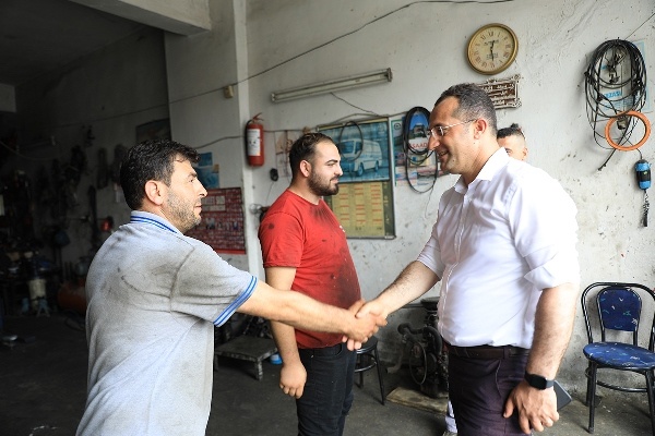 Günnar ve Ekim vatandaşlarla bir araya geldi. Foto Haber 7