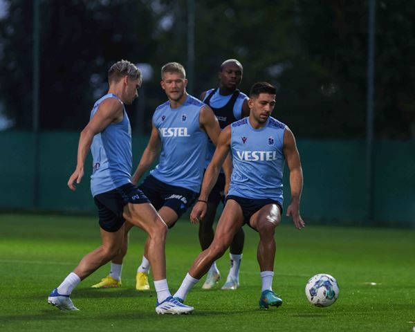 Trabzonspor Atakaş Hatayspor hazırlıklarını sürdürüyor. 10 Ağustos 2022 - Foto Haber 33