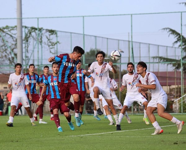 Trabzonspor rezerv takımı Hatayspor ile berabere. Foto Haber 11