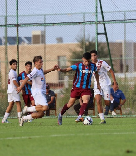 Trabzonspor rezerv takımı Hatayspor ile berabere. Foto Haber 15