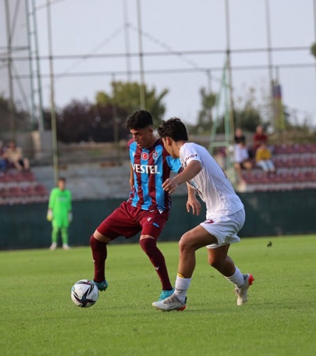 Trabzonspor rezerv takımı Hatayspor ile berabere. Foto Haber 6