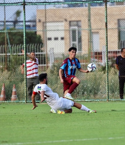 Trabzonspor rezerv takımı Hatayspor ile berabere. Foto Haber 14