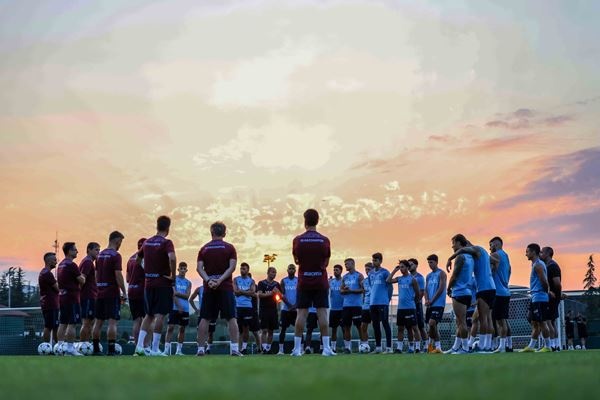 Trabzonspor Kopenhag maçı hazırlıklarına başladı! Bardhi ilk antrenmanında. Foto Galeri 14