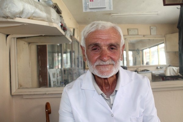 Bayburt'un en yaşlı berberi! Mesaiye böyle başlıyor. Foto Galeri 2