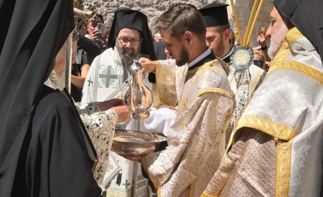Bartholomeos Sümela Manastırı'nda düzenlenecek ayin için Trabzon'a geldi. Foto Haber 13