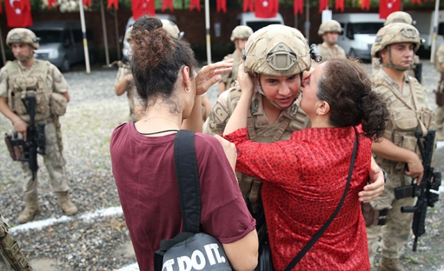 Suriye'ye gidecek Komandolar bayraklar ve dualarla uğurlandı 21