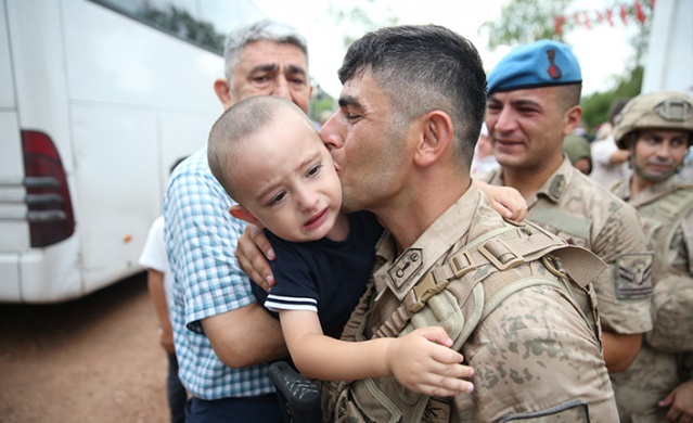 Suriye'ye gidecek Komandolar bayraklar ve dualarla uğurlandı 15