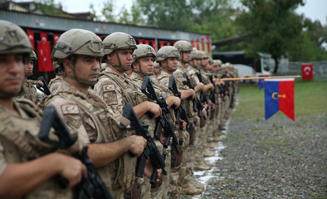 Suriye'ye gidecek Komandolar bayraklar ve dualarla uğurlandı 2