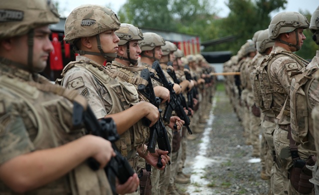 Suriye'ye gidecek Komandolar bayraklar ve dualarla uğurlandı 9