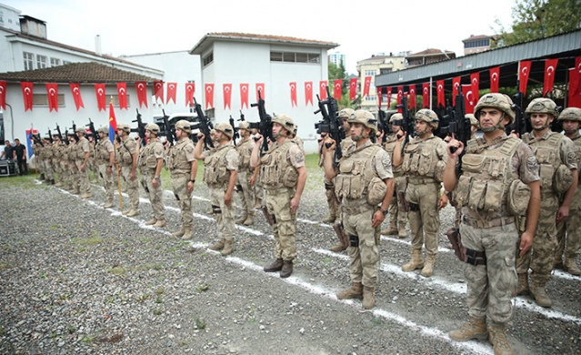 Suriye'ye gidecek Komandolar bayraklar ve dualarla uğurlandı 5