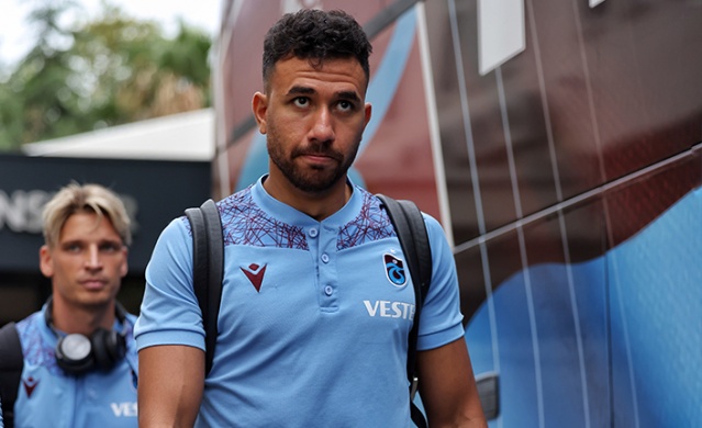 Trabzonspor, Antalya'ya uçtu. Foto Galeri 22