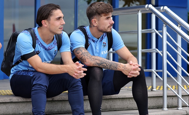 Trabzonspor, Antalya'ya uçtu. Foto Galeri 25