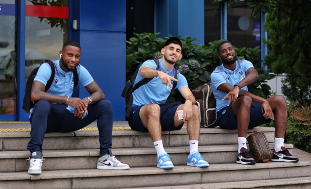 Trabzonspor, Antalya'ya uçtu. Foto Galeri 16