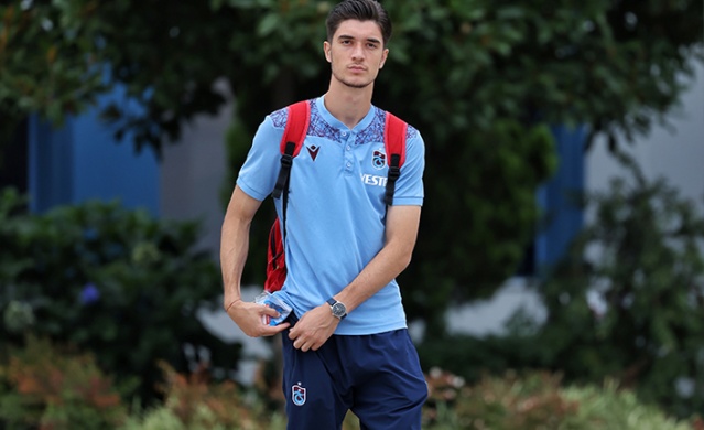 Trabzonspor, Antalya'ya uçtu. Foto Galeri 8