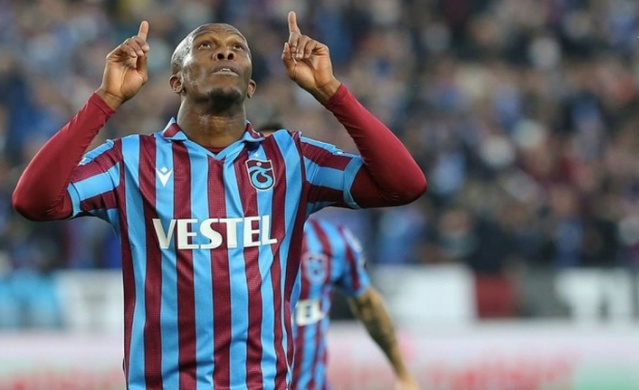 Nwakaeme İstanbul yolcusu! İşte o kareler: Foto Galeri 5